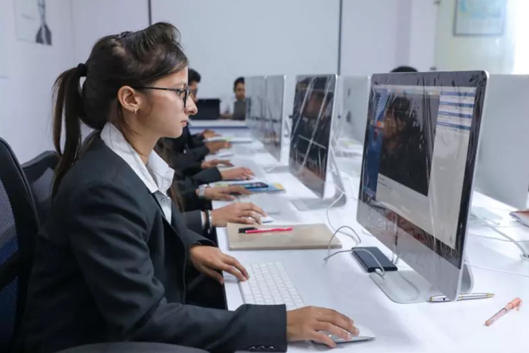 Future Tech Leaders BTech CSE Specialization Guide 2025