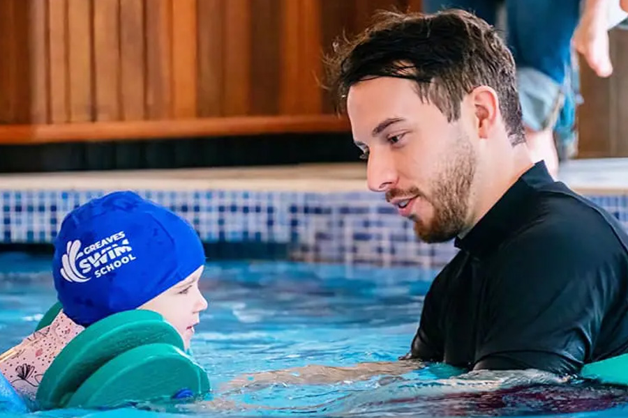 Why Adult Learn to Swim Classes Are Booming in 2025 And Why Many People Still Hold Back