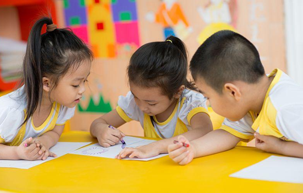 4 Ways A Preschool in Northpoint Encourages Strong Early Foundations