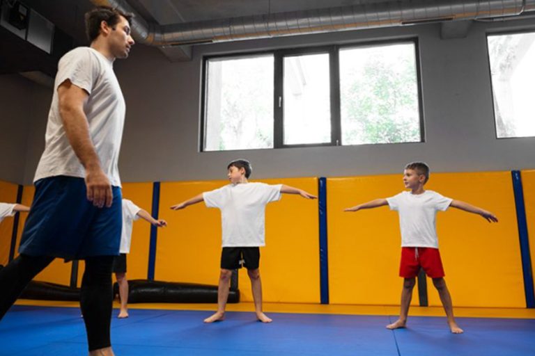 Gym Classes for Kids vs Free Play Which Builds Better Motor Skills